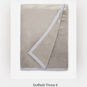 ✨NWT✨ UGG: Duffield Throw II